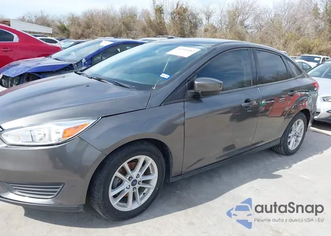2018 Ford Focus Se z USA, uszkodzony, nr VIN 1FADP3FE0JL216311